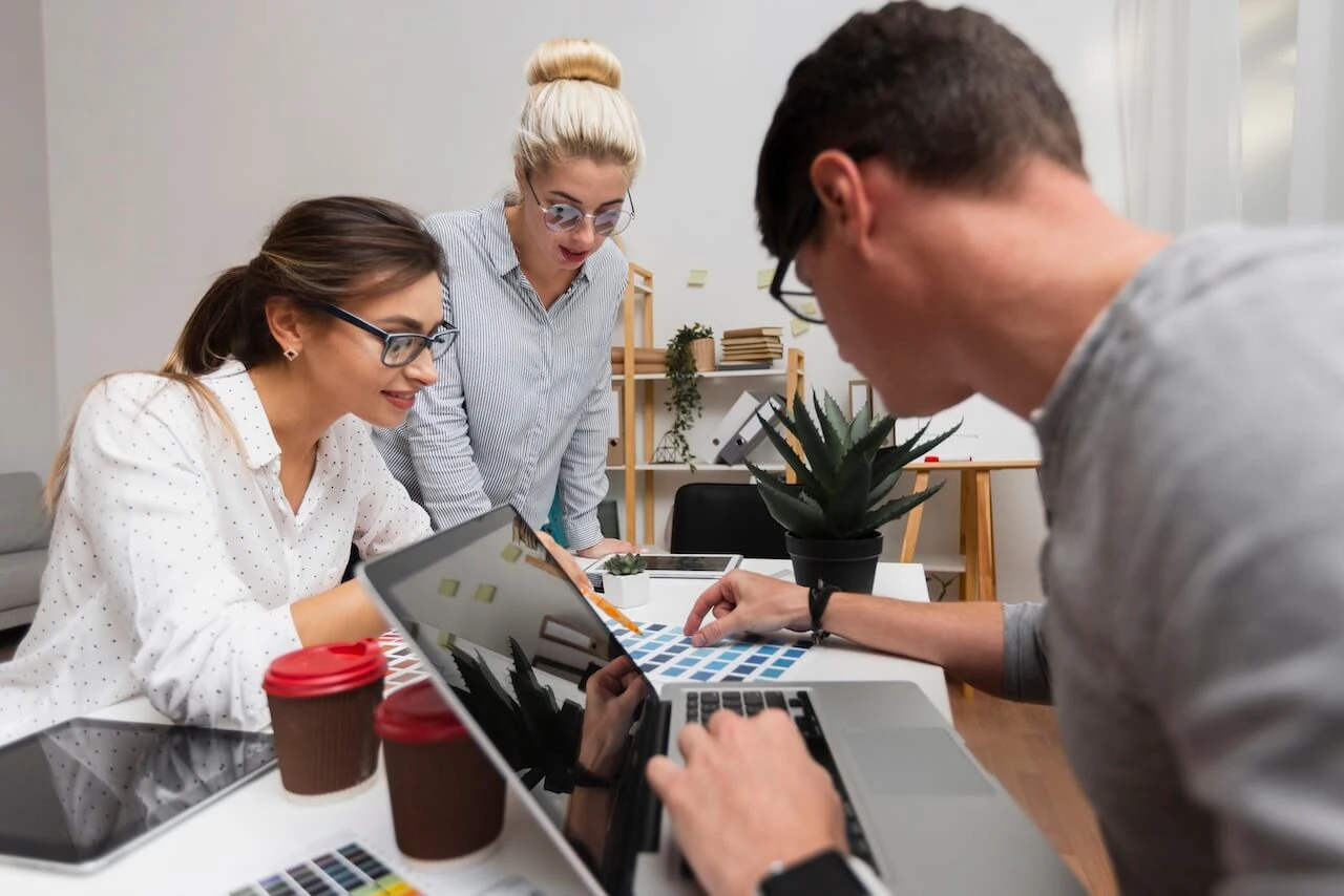 Comment la facturation électronique affecte la collaboration des équipes