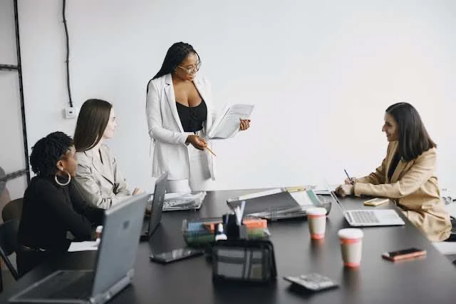 Factures Clients et La Facturation Électronique Obligatoire.